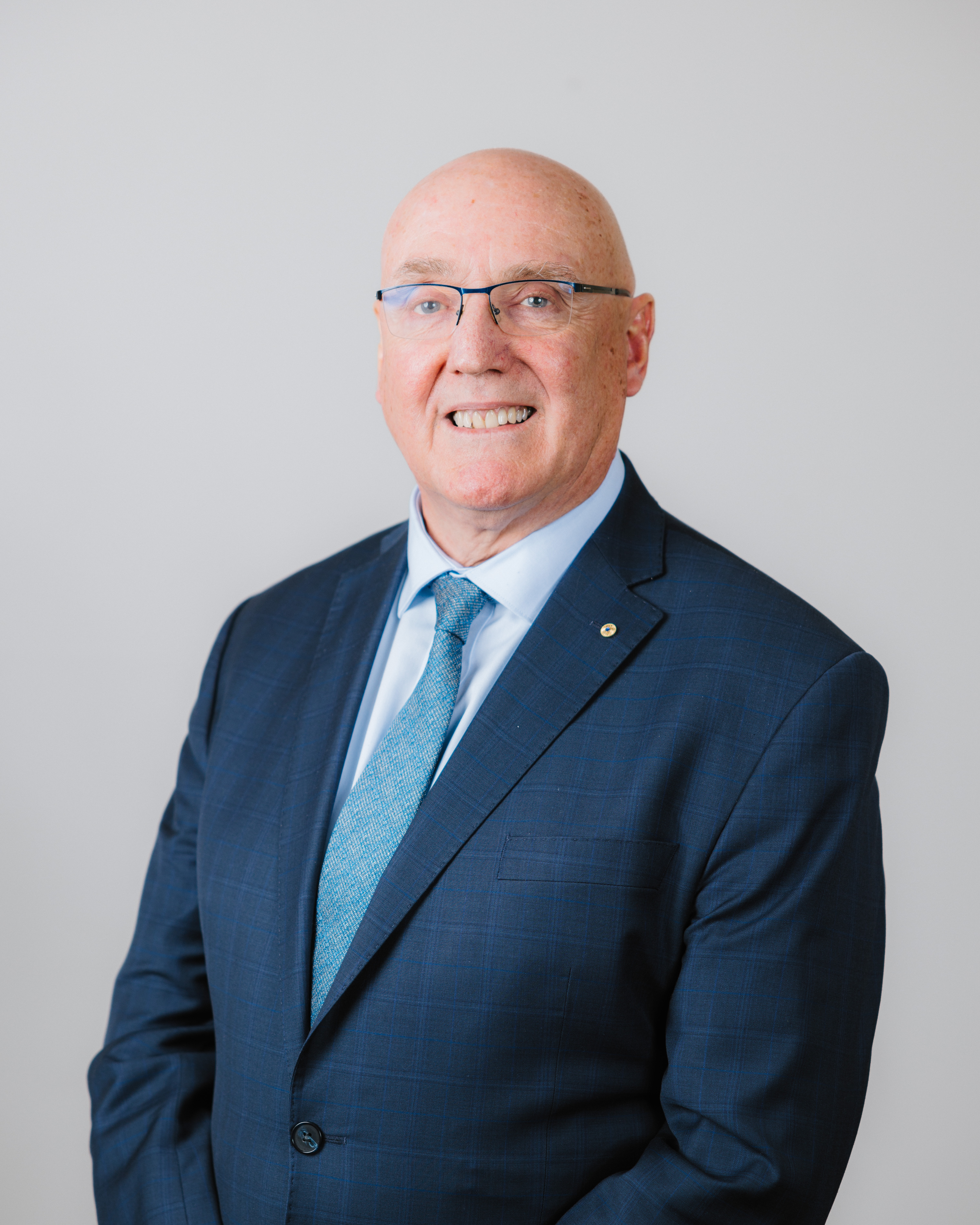 Barney Glover Bio Photo